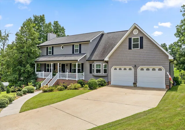 Photo 3 of Single family home for sale at 44 Creekside Dr, Ringgold, GA 30736 | MLS# 1539365 | Listing updated on 2026-09-21