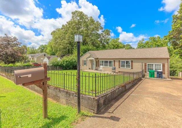 Photo 1 of Single family home for sale at 3608 Wimberly Ln, Chattanooga, TN 37412 | MLS# 1539223 | Listing updated on 2026-09-15