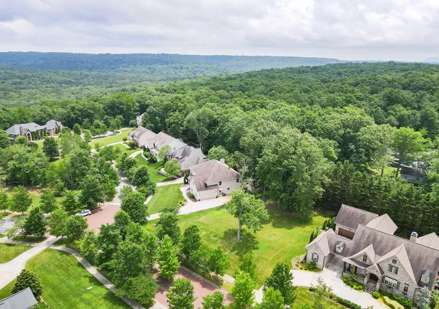 1st image of 2324 Dogwood Grove Cir, Signal Mountain, TN 37377 | MLS# 1539169