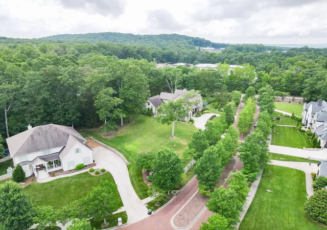 2nd image of 2324 Dogwood Grove Cir, Signal Mountain, TN 37377 | MLS# 1539169