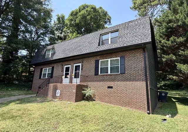 2nd image of 243 Edwina Ct, Chattanooga, TN 37412 | MLS# 1539670