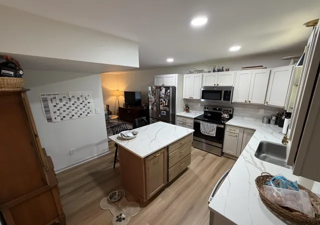 Listing Photo 5 - Condo for sale in building located at 243 Edwina Ct, Chattanooga, TN 37412