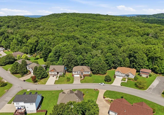Photo 4 of Single family home for sale at 7603 Pfizer Dr, Ooltewah, TN 37363 | MLS# 1539173 | Listing updated on 2026-10-05