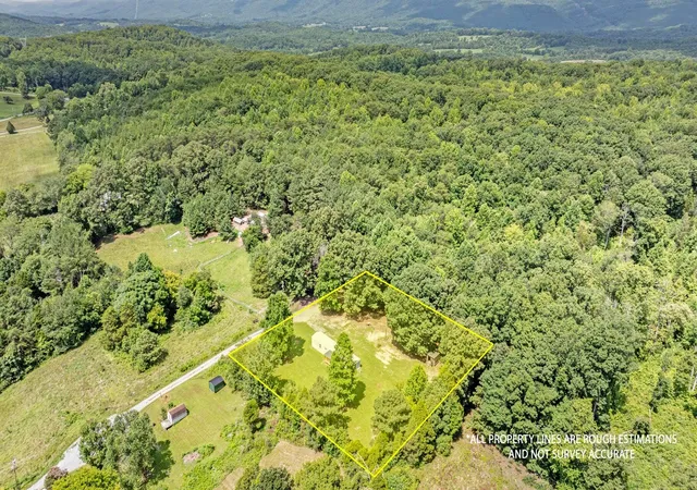 2nd image of 240 Sundance Dr, Evensville, TN 37332 | MLS# 1539155
