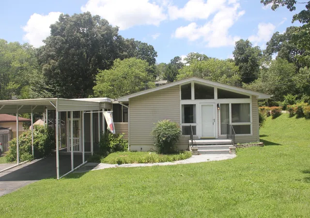 Photo 1 of Sale Pending at 4829 Stagg Rd, Chattanooga, TN 37415 | MLS# 1539258 | Listing updated on 2026-08-20