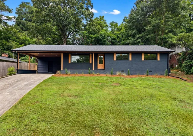 1st image of 1400 Sherwood Dr, Dalton, GA 30720 | MLS# 1539183