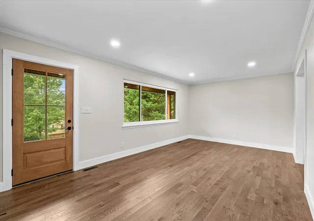 4th image of 1400 Sherwood Dr, Dalton, GA 30720 | MLS# 1539183