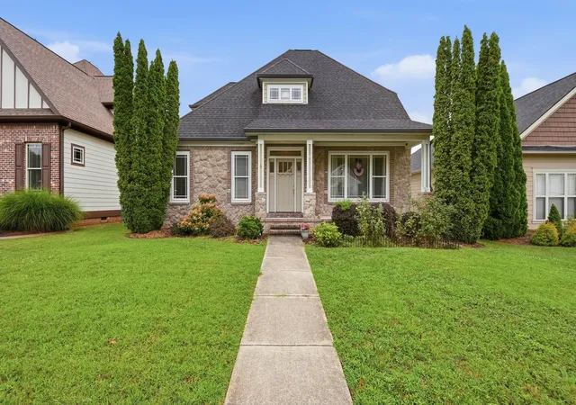 Photo 1 of Single family home for sale at 9712 Rookwood Cir, Ooltewah, TN 37363 | MLS# 1539394 | Listing updated on 2026-09-18
