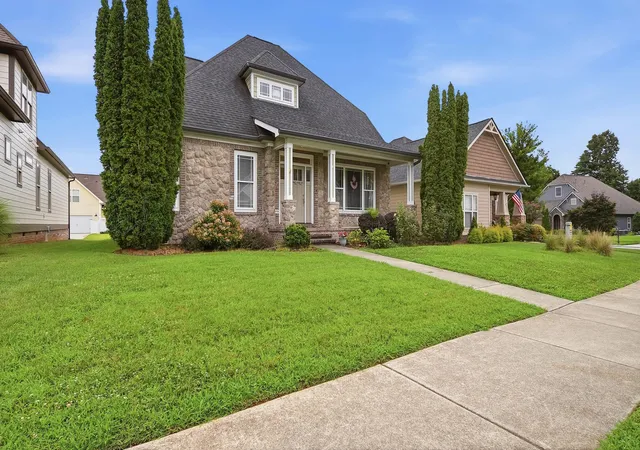 Photo 2 of Single family home for sale at 9712 Rookwood Cir, Ooltewah, TN 37363 | MLS# 1539394 | Listing updated on 2026-09-18