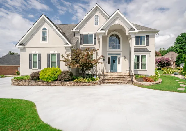 Photo 2 of Single family home for sale at 2421 Laurelton Crk Ln, Chattanooga, TN 37421 | MLS# 1540372 | Listing updated on 2026-08-28