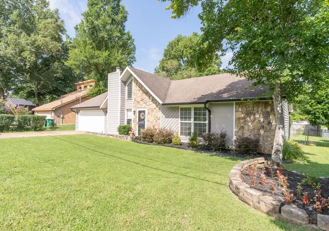 2nd image of 336 Cedar Glen Cir, Chattanooga, TN 37412 | MLS# 1539197