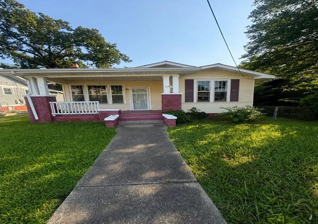 Photo 1 of Single family home for sale at 1707 Bennett Ave, Chattanooga, TN 37404 | MLS# 1539202 | Listing updated on 2026-08-24