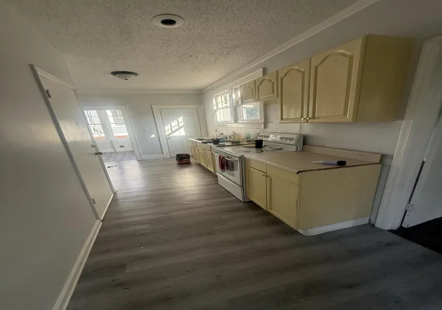 Photo 3 of Single family home for sale at 1707 Bennett Ave, Chattanooga, TN 37404 | MLS# 1539202 | Listing updated on 2026-08-24
