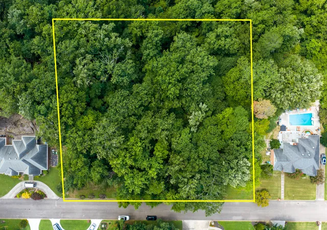 Photo 2 of Land for sale at 3018 Waterfront Ct, Chattanooga, TN 37419 | MLS# 1540261 | Listing updated on 2026-08-06