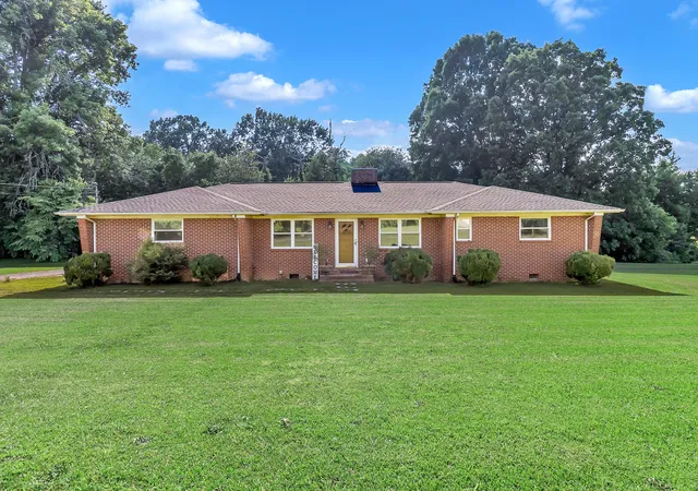 2nd image of 116 Diane Dr, Dalton, GA 30721 | MLS# 1539205