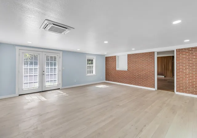 Photo 3 of Single family home for sale at 116 Diane Dr, Dalton, GA 30721 | MLS# 1539205 | Listing updated on 2026-08-29