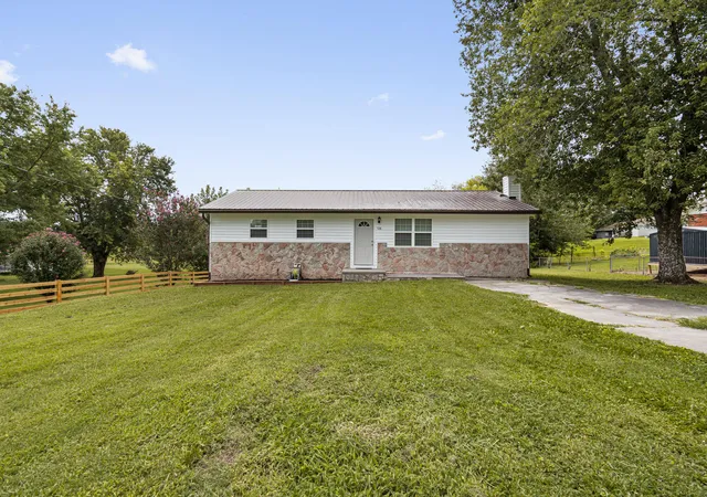 Photo 3 of Single family home for sale at 136 Golf Dr Se, Cleveland, TN 37323 | MLS# 1539305 | Listing updated on 2026-08-14