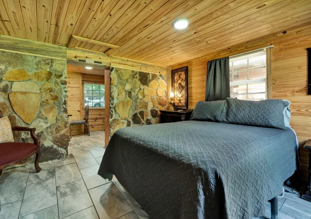 Photo 4 of Single family home for sale at 47 Stephens Ln, Signal Mountain, TN 37377 | MLS# 1539329 | Listing updated on 2026-09-16