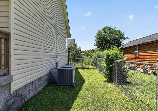 Photo 4 of Single family home for sale at 419 W 2nd Street, Jasper, TN 37347 | MLS# 1539246 | Listing updated on 2026-09-09