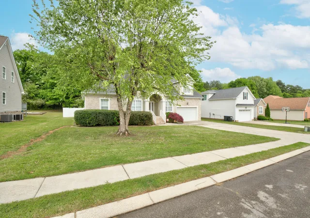Photo 4 of Sale Pending at 7728 Prince Dr, Ooltewah, TN 37363 | MLS# 1539263 | Listing updated on 2026-09-04