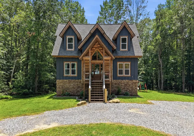 Photo 1 of Single family home for sale at 700 Upper Firetower Rd, Sequatchie, TN 37374 | MLS# 1539373 | Listing updated on 2026-07-24