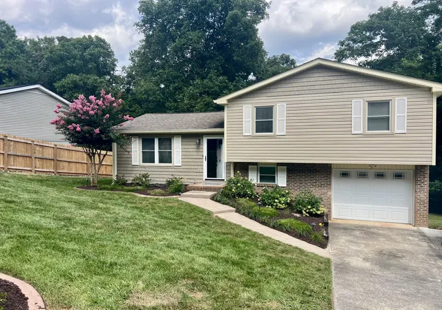 Photo 1 of Sale Pending at 411 Oak Tree Rd, Ringgold, GA 30736 | MLS# 1539266 | Listing updated on 2026-09-13