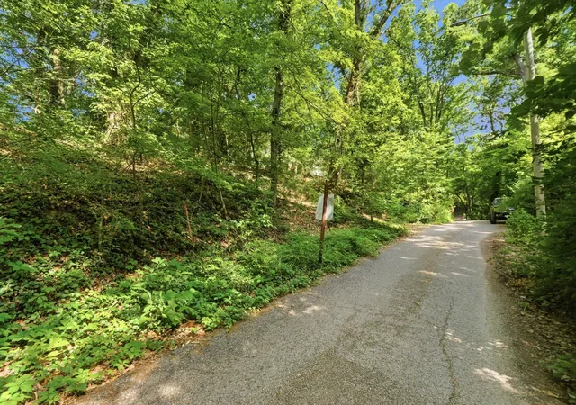 Photo 1 of Sale Pending at 0 Westridge Rd #Lot 9, Chattanooga, TN 37409 | MLS# 1539303 | Listing updated on 2026-09-09