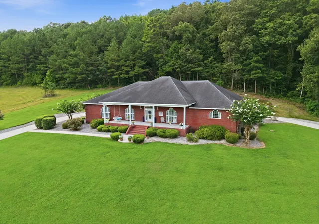 1st image of 452 Sharp Ford Rd, Somerville, AL 35670 | MLS# 1539372