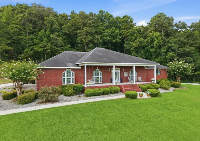 4th image of 452 Sharp Ford Rd, Somerville, AL 35670 | MLS# 1539372