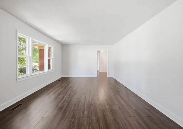 Photo 3 of Single family home for sale at 811 Sunset Ave, Cleveland, TN 37311 | MLS# 1539337 | Listing updated on 2026-09-30