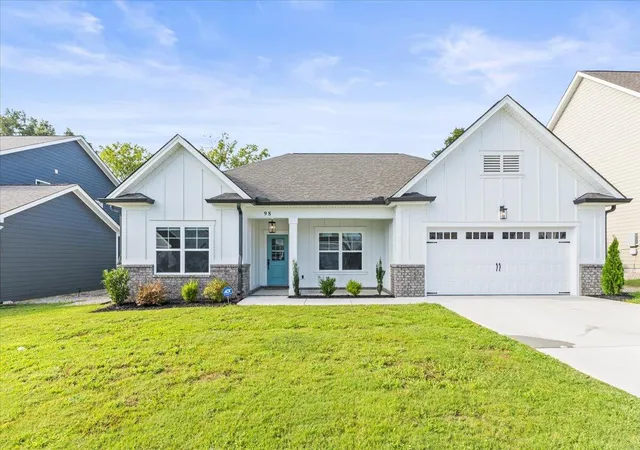 1st image of 98 Winchester Dr, Rossville, GA 30741 | MLS# 1539403