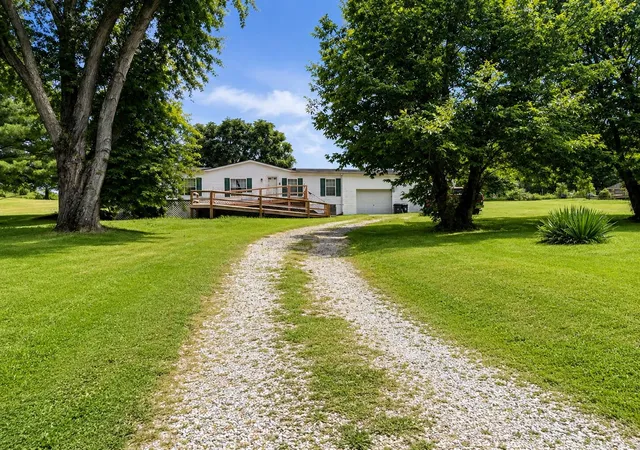 2nd image of 2684 Blue Springs Rd, Sparta, TN 38583 | MLS# 1539473