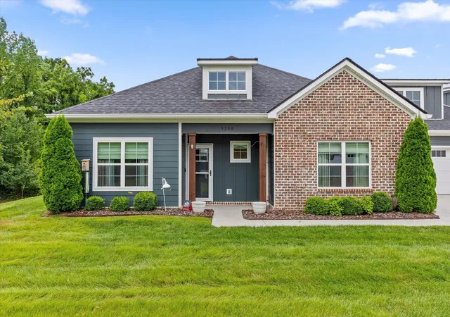 Photo 2 of Single family home for sale at 3288 Stone Crk Dr, Chattanooga, TN 37405 | MLS# 1539530 | Listing updated on 2026-09-09