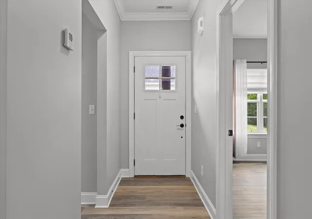 Photo 4 of Single family home for sale at 3288 Stone Crk Dr, Chattanooga, TN 37405 | MLS# 1539530 | Listing updated on 2026-09-09