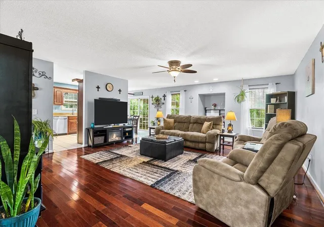 Photo 3 of Single family home for sale at 318 Eaglebend Dr, Cohutta, GA 30710 | MLS# 1539446 | Listing updated on 2026-09-16