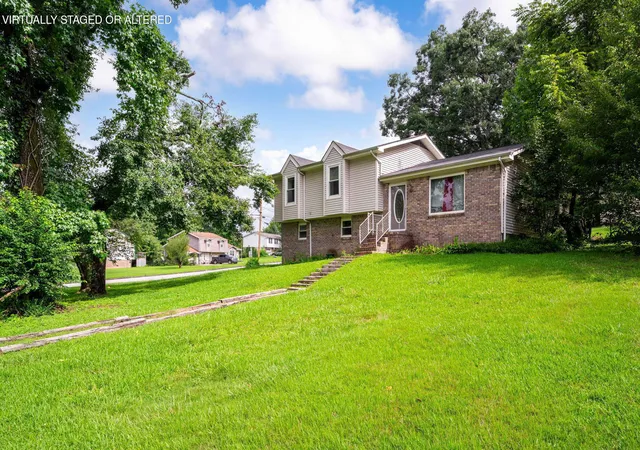 Photo 1 of Single family home for sale at 1073 Carol Jean Trl, Hixson, TN 37343 | MLS# 1539447 | Listing updated on 2026-09-14