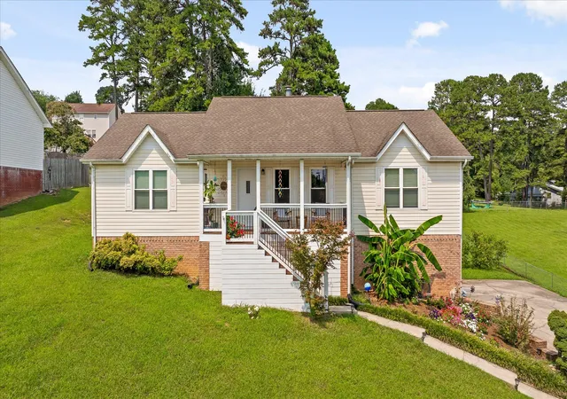 Single family home for sale at 8501 Bay Run Dr, Hixson, TN 37343 | MLS# 1539737