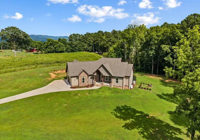 Photo 3 of Sale Pending at 88 Mcbryer Rd, Chatsworth, GA 30705 | MLS# 1539458 | Listing updated on 2026-08-20