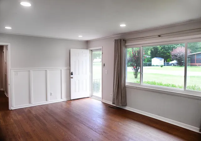 Photo 2 of Single family home for sale at 2216 Spencer Ave, Chattanooga, TN 37421 | MLS# 1539550 | Listing updated on 2026-08-27