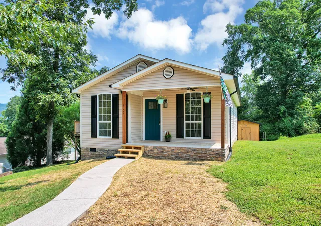 2nd image of 405 Indian Hills Dr, Dayton, TN 37321 | MLS# 1539708