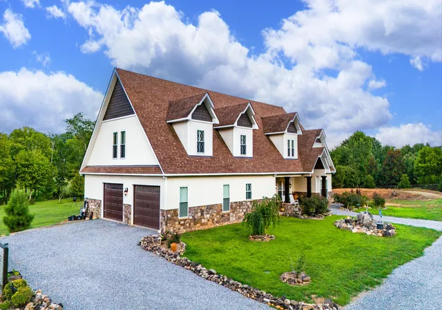 Photo 4 of Single family home for sale at 1072 Cookson Crk Rd, Ocoee, TN 37361 | MLS# 1539489 | Listing updated on 2026-08-08