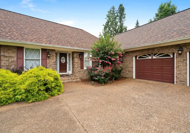 Photo 3 of Single family home for sale at 308 Pheasant Dr, Dalton, GA 30721 | MLS# 1539504 | Listing updated on 2026-09-09