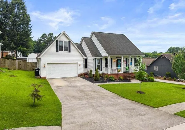 Photo 3 of Single family home for sale at 327 Mill Crk Trl Ne, Cleveland, TN 37323 | MLS# 1539533 | Listing updated on 2026-09-22