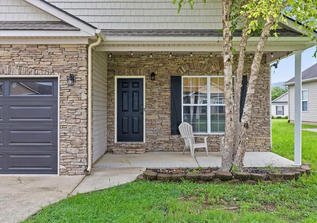 Photo 4 of Single family home for sale at 8279 Bluegill Cir, Ooltewah, TN 37363 | MLS# 1539518 | Listing updated on 2026-09-09