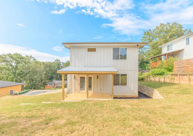 Photo 1 of Single family home for sale at 4003 Rogers Rd, Chattanooga, TN 37411 | MLS# 1540774 | Listing updated on 2026-09-11