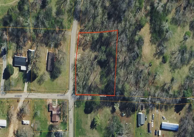 2nd image of 1119 5th St, Etowah, TN 37331 | MLS# 1539581