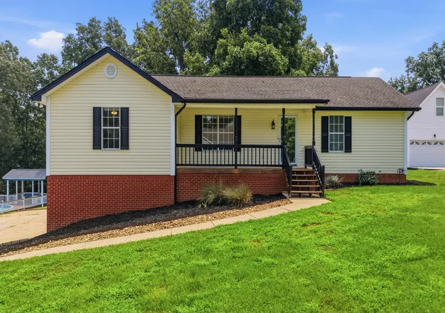 Photo 1 of Single family home for sale at 10120 Bear Trl Dr, Soddy Daisy, TN 37379 | MLS# 1539654 | Listing updated on 2026-08-19