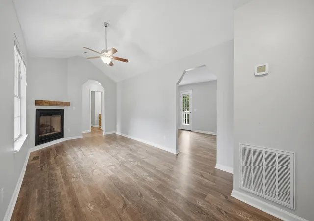 Photo 3 of Single family home for sale at 10120 Bear Trl Dr, Soddy Daisy, TN 37379 | MLS# 1539654 | Listing updated on 2026-08-19