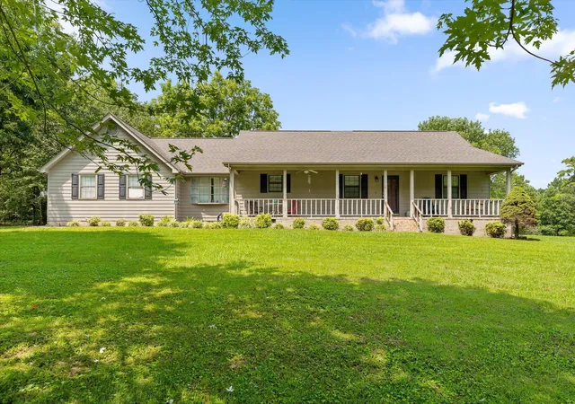 Photo 2 of Sale Pending at 1072 Taylor Broome Rd, Chickamauga, GA 30707 | MLS# 1539738 | Listing updated on 2026-08-21