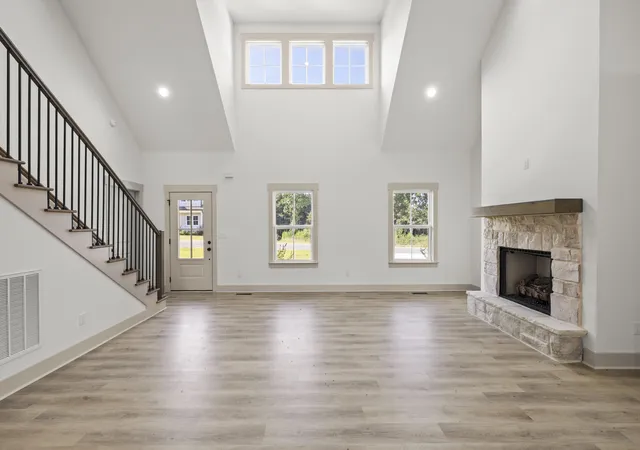 Photo 3 of Single family home for sale at 125 Cascade Dr, Rossville, GA 30741 | MLS# 1539974 | Listing updated on 2026-09-14